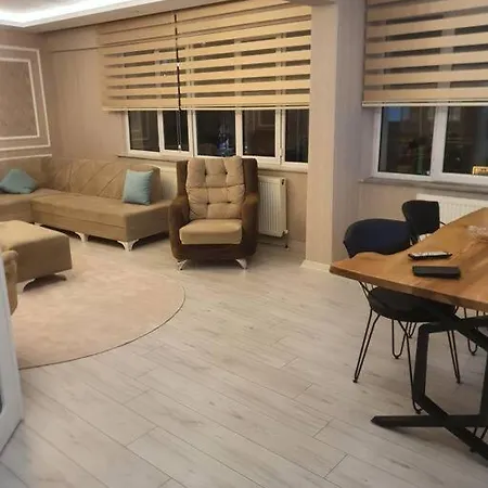 Lueks Merkezde Family 1 Appartement