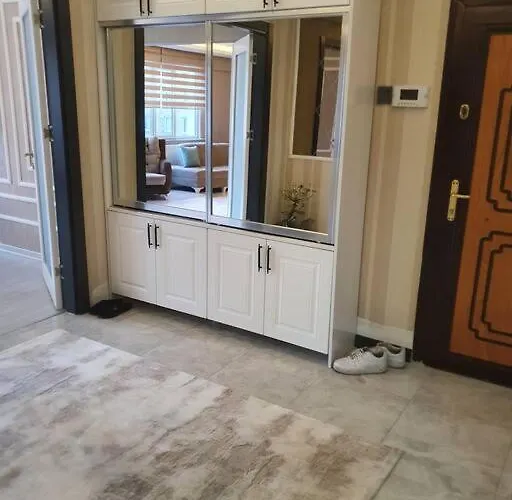 Lueks Merkezde Family 1